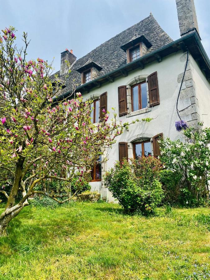 La Maison De Marie Junhac Экстерьер фото